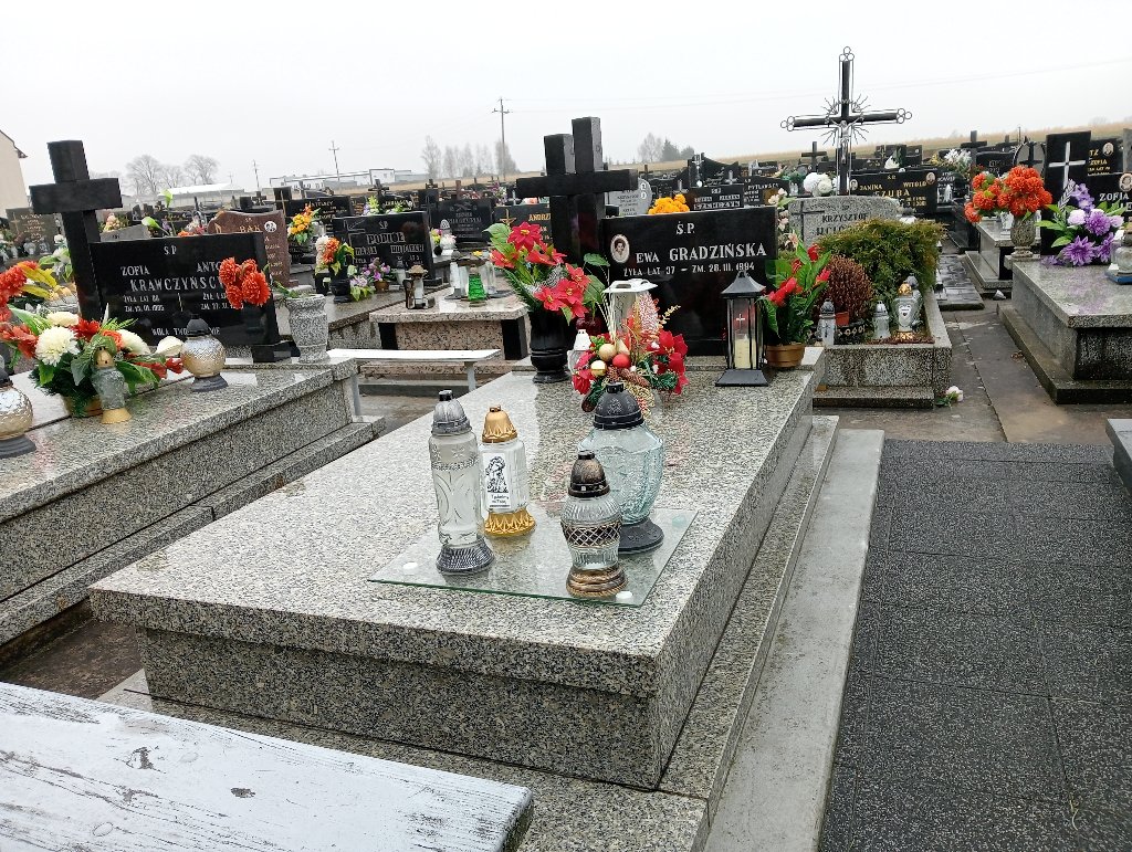 Grób Ewa Gardzińska
