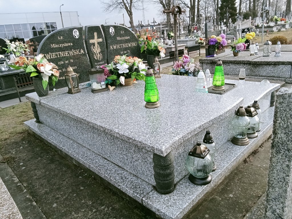 Grób Mieczysław Kwietniewski