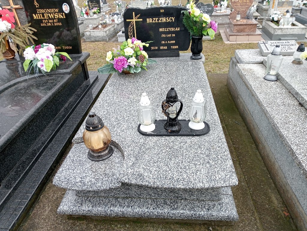 Grób Danuta Brzezińska