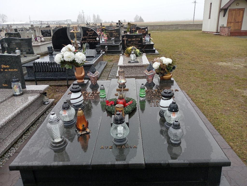 Grób Marian Fortunka